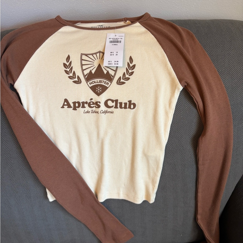 Hollister Brown and White Graphic Tee